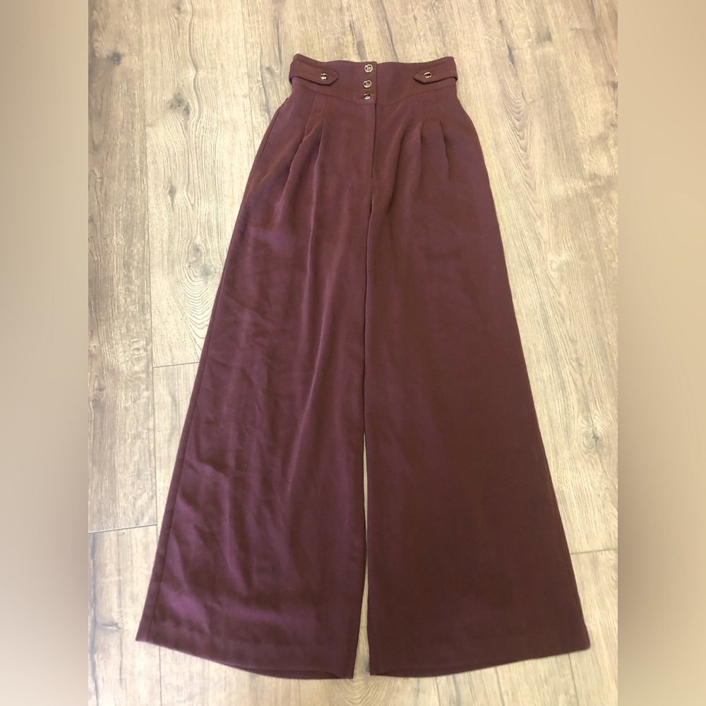 LILY BROWN HIGH WAIST WIDE LEGS PANTS IN SIZE 0